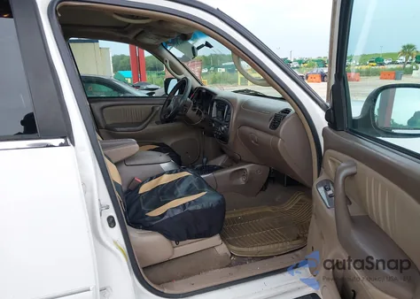 2001 Toyota Sequoia Limited V8 из США, поврежденный, VIN 5TDBT48A61S009806